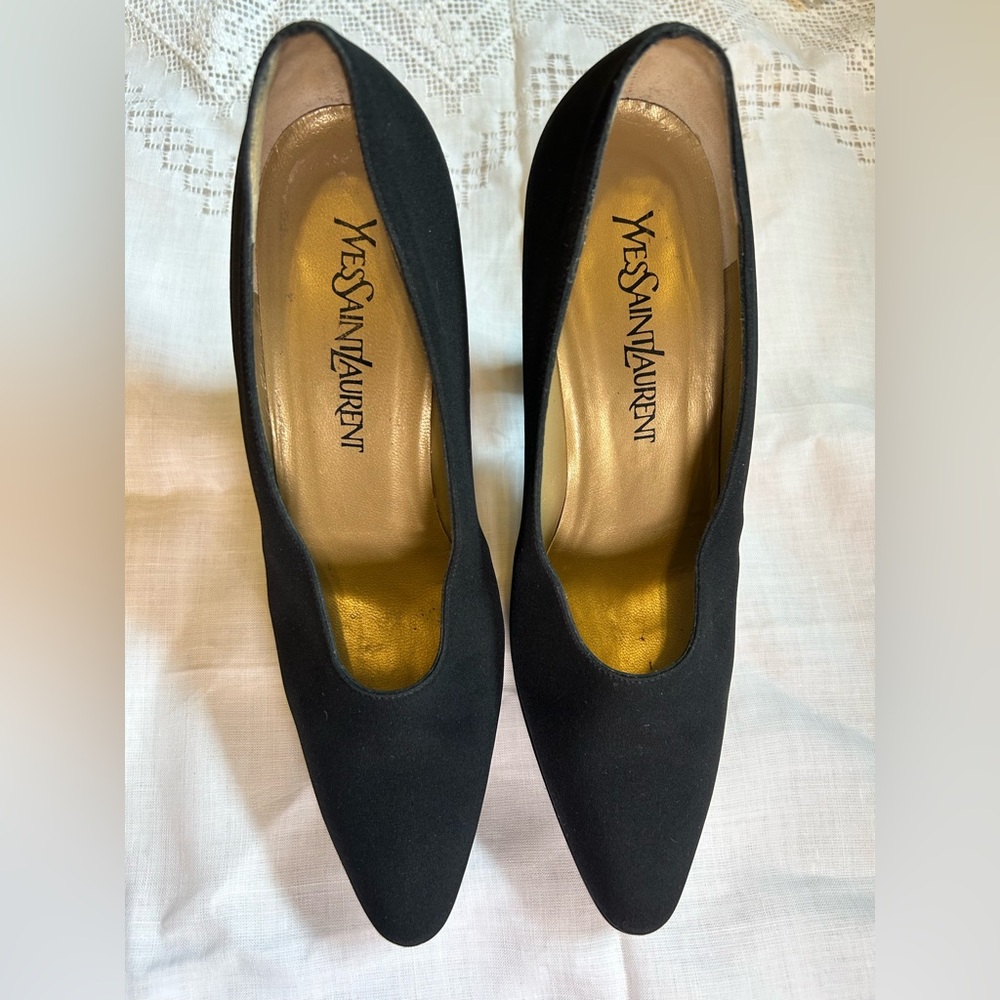 Yves Saint Laurent pointed toe platform pumps